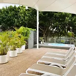 Hyde Park Lane Aparthotel 4*