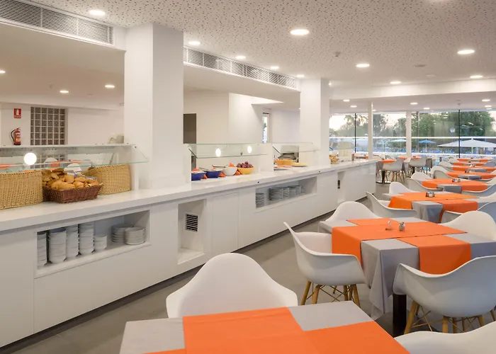 מלון דירות Hyde Park Lane 4*