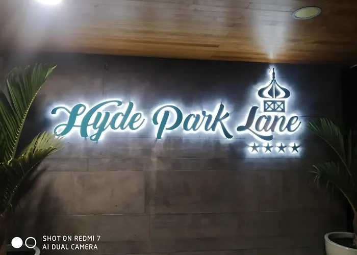 Hyde Park Lane Aparthotel 4*