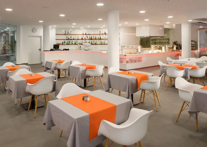 Hyde Park Lane Aparthotel