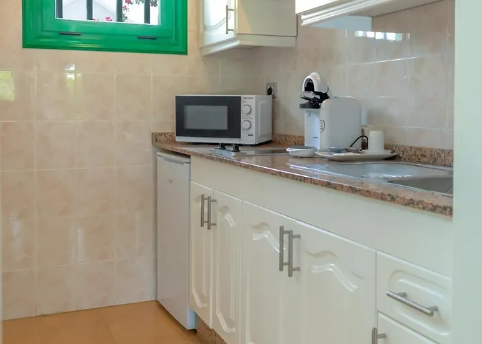 Hyde Park Lane アパートホテル